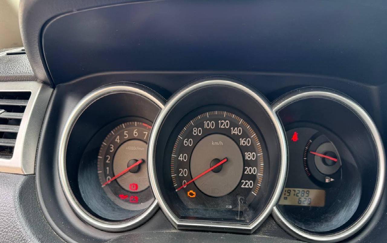 Nissan Tiida 2008