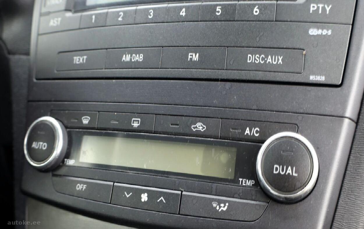 Toyota Avensis 2009