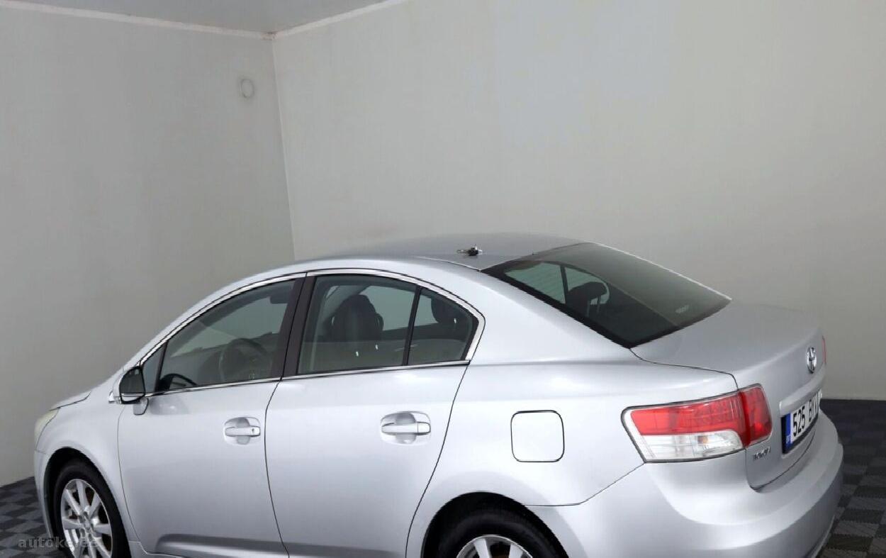 Toyota Avensis 2009