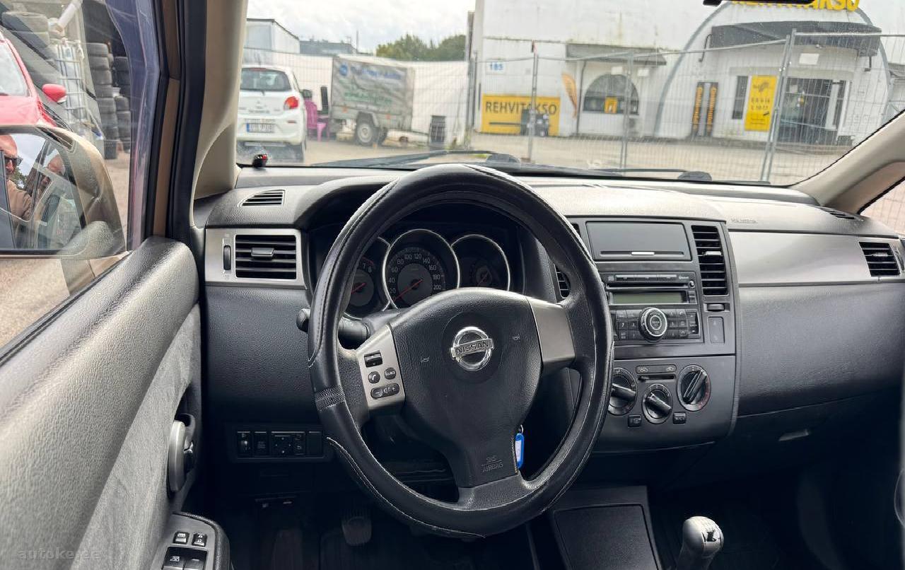 Nissan Tiida 2008